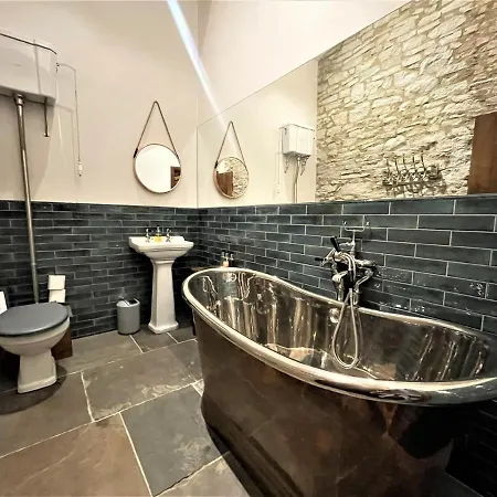 Stables, Yorkshire Dales * Marske