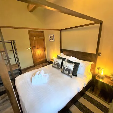 Stables, Yorkshire Dales *