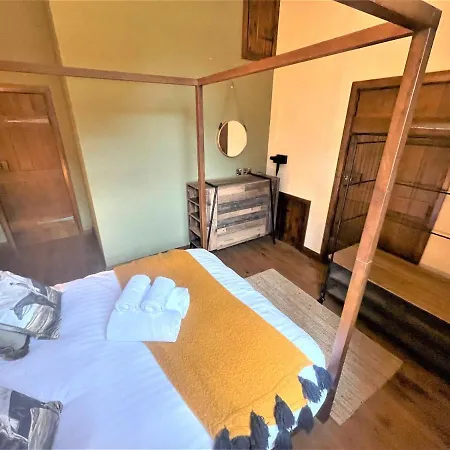 Stables, Yorkshire Dales * Marske