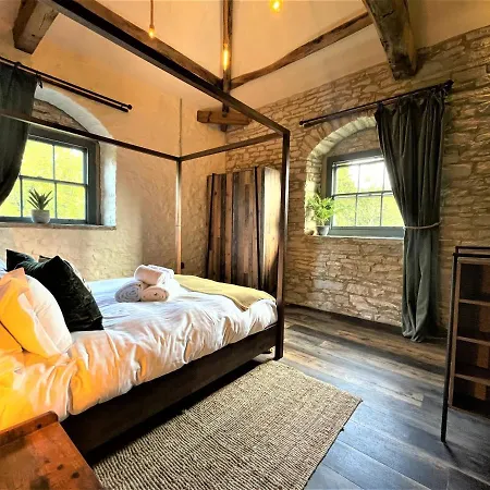 Stables, Yorkshire Dales